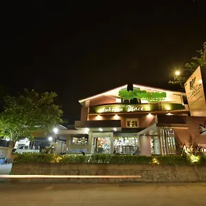 Aukotan Place Hotell